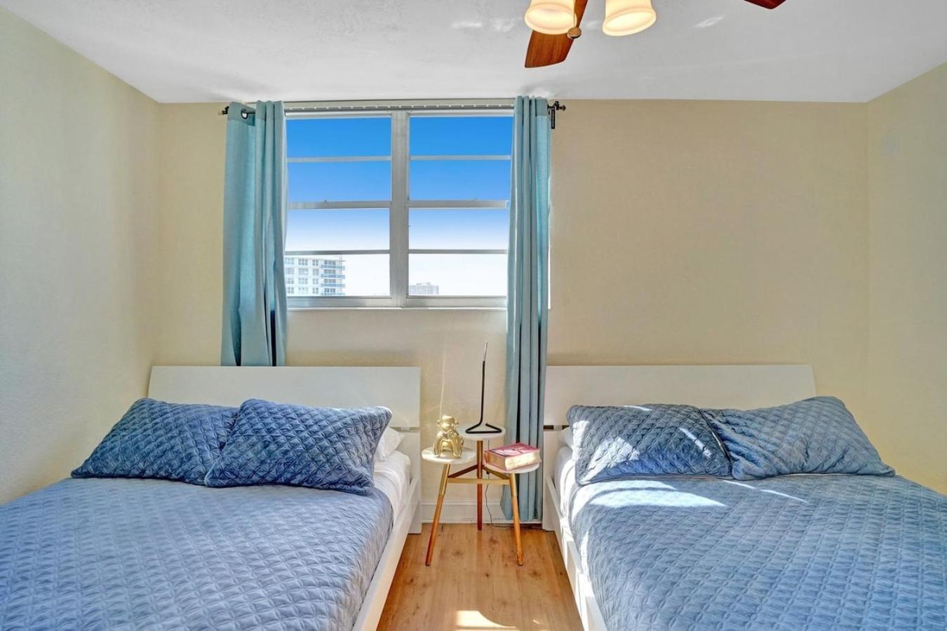 2Bd Condo Christmas Retreat Pool Beachside Hollywood Exterior foto